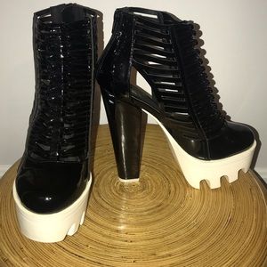Fun super high platform heels (8)